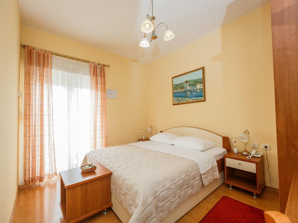 Hotel Adria Kaštela Extérieur photo